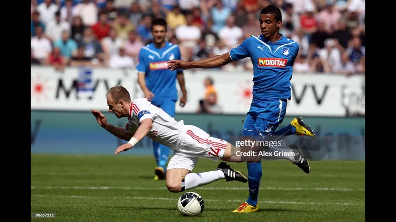 Hoffenheim vs Hamburger SV trên sân cỏ Hoffenheim vs Hamburger SV trên sân cỏ