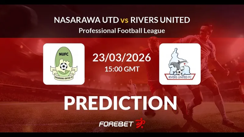 Cầu thủ của Nasarawa United và Rivers United tranh chấp bóng
